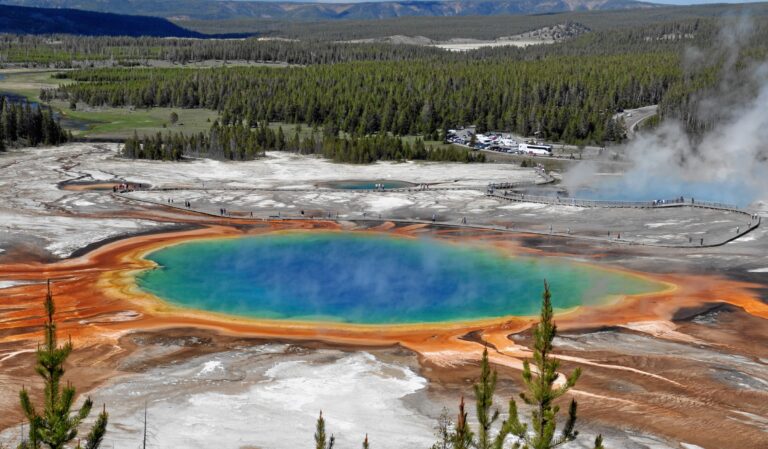 10 Unbelievable Hot Springs in USA: Grand Prismatic Spring 2013, Yellowstone National Park