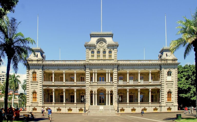 10 smallest states in the United States by total area: Iolani Palace in Honolulu