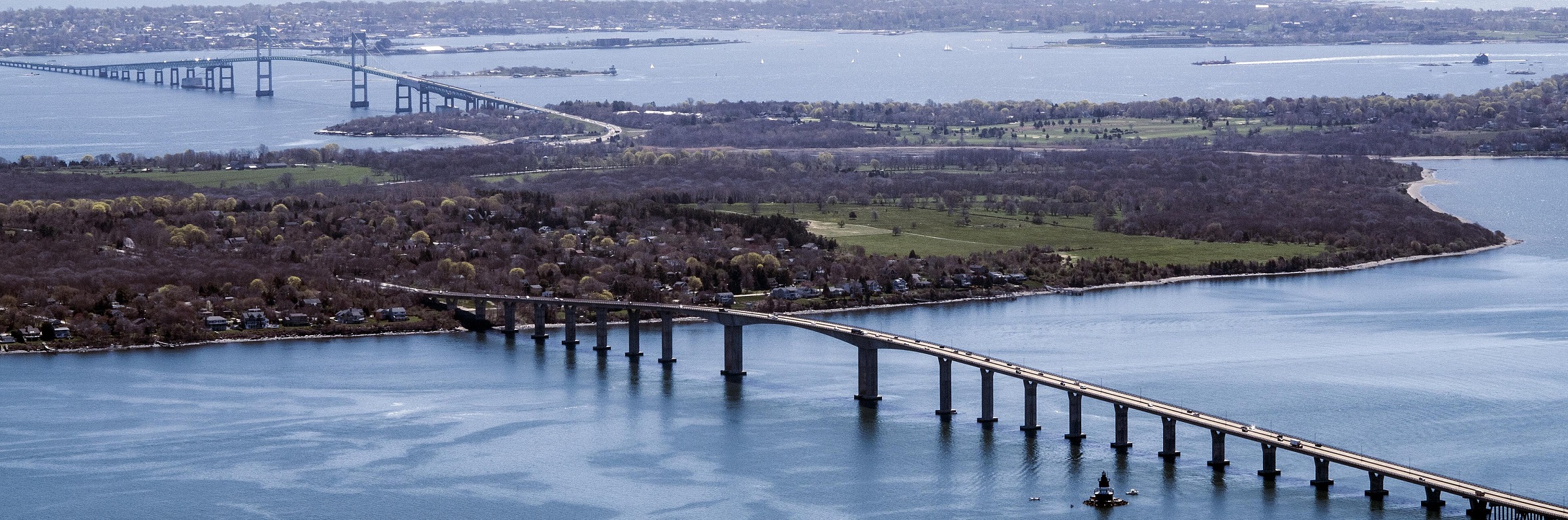 Jamestown and Newport bridges