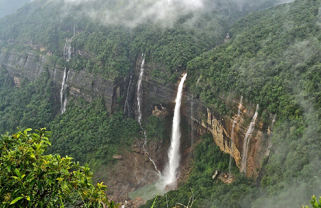 Nohkalikai Falls Cherrapunji, Meghalaya